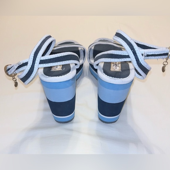 Original Arizona Jean Company Casual Navy Blue Striped Platform Wedge Heels - Picture 3 of 4